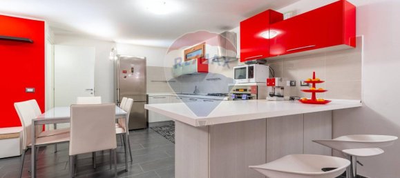 Villa de 4 habitaciónes en Capoterra, Italy No. 28327 24