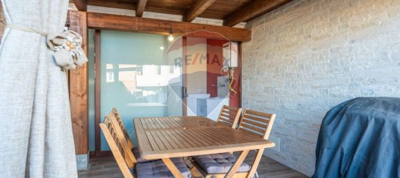 Villa de 4 habitaciónes en Capoterra, Italy No. 28327 5