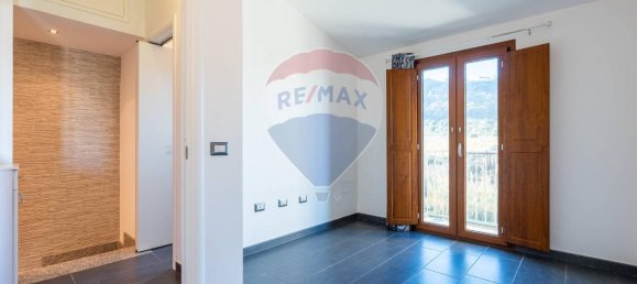 Villa de 4 habitaciónes en Capoterra, Italy No. 28327 36