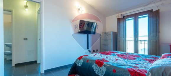 Villa de 4 habitaciónes en Capoterra, Italy No. 28327 34