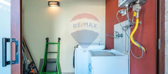 Villa de 4 habitaciónes en Capoterra, Italy No. 28327 6