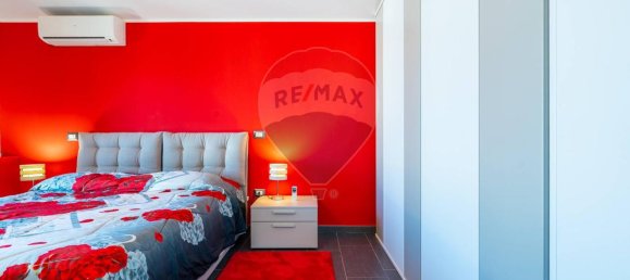 Villa de 4 habitaciónes en Capoterra, Italy No. 28327 33