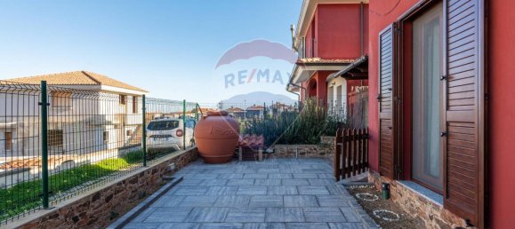 Villa de 4 habitaciónes en Capoterra, Italy No. 28327 4