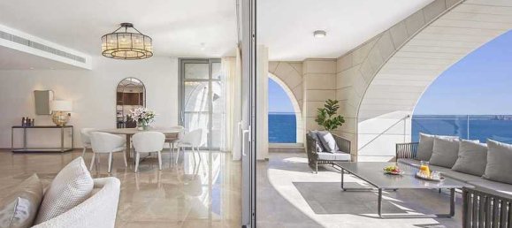 3 bedrooms Apartment in Limassol, Cyprus No. 17752 2