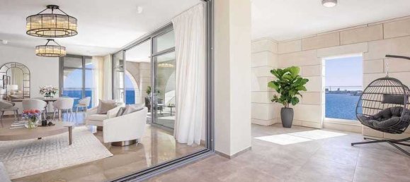 3 bedrooms Apartment in Limassol, Cyprus No. 17752 3