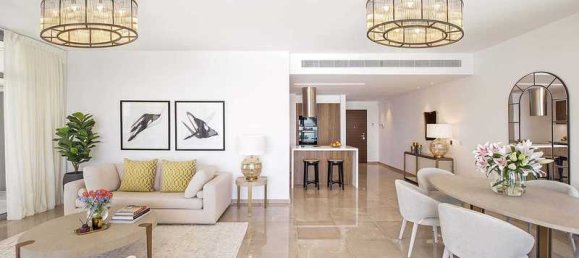 3 bedrooms Apartment in Limassol, Cyprus No. 17752 6