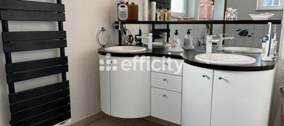 4 Schlafzimmer Haus in Niederhergheim, France, Nr. 51799 15