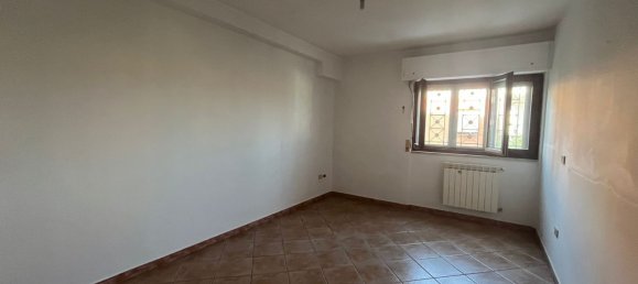 4 bedrooms Apartment in Morlupo, Italy No. 371518 9