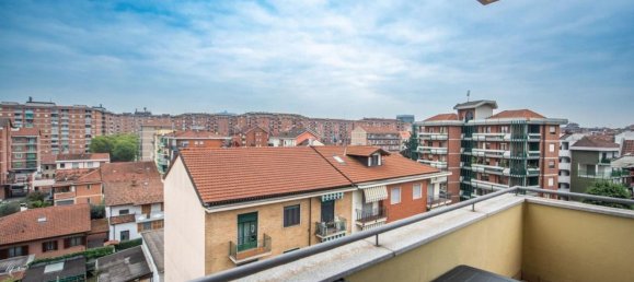 5 bedrooms Apartment in Turin, Italy No. 372021 4