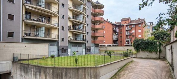 5 bedrooms Apartment in Turin, Italy No. 372021 15