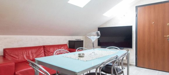 5 bedrooms Apartment in Turin, Italy No. 372021 7