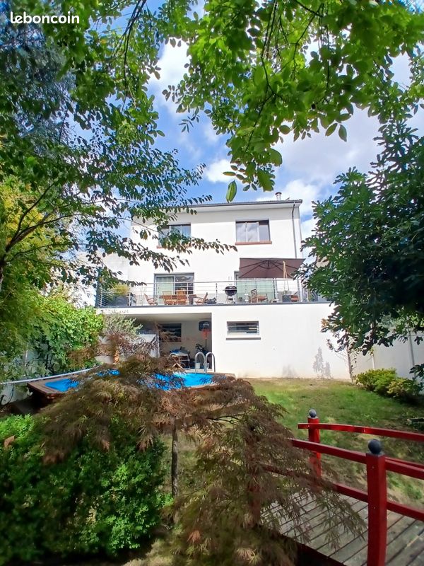 4 bedrooms Villa in Bagneux, France No. 333512