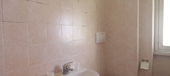 5 bedrooms Apartment in Rome, Italy No. 335186 17