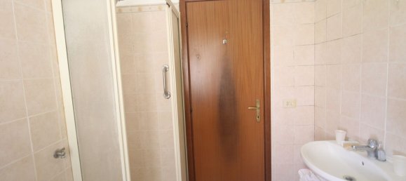 5 bedrooms Apartment in Rome, Italy No. 335186 16