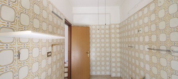 5 bedrooms Apartment in Rome, Italy No. 335186 7