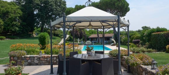 4 bedrooms Villa in Colverde, Italy No. 320762 7