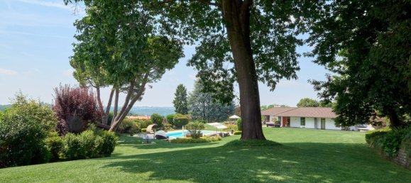 4 bedrooms Villa in Colverde, Italy No. 320762 9
