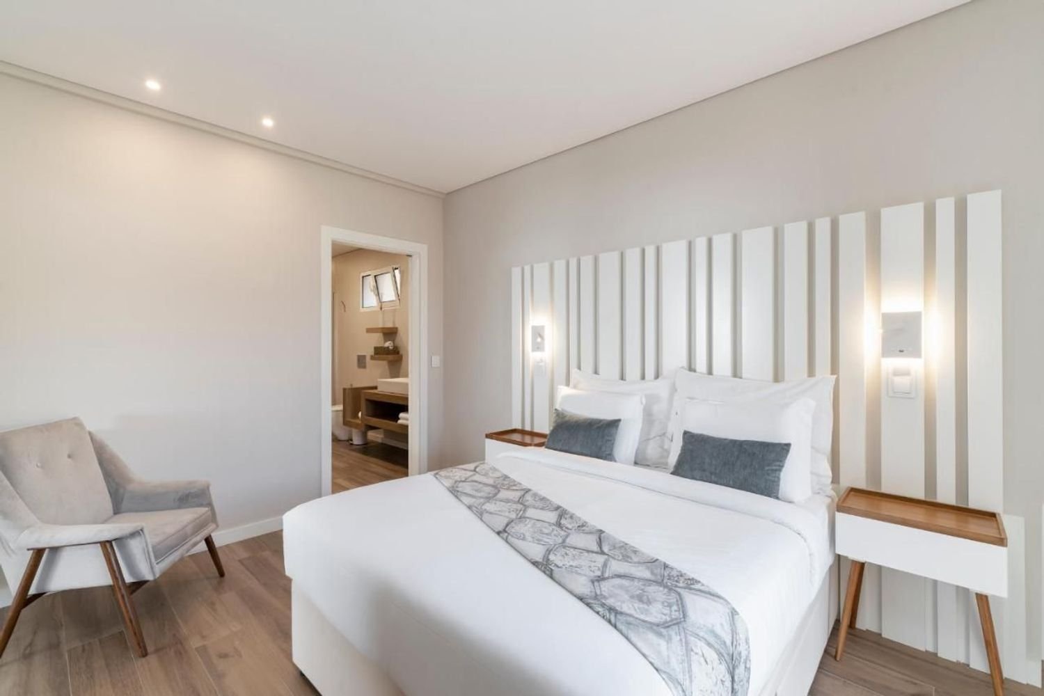 Дом с 3 спальнями в Фуншал, Португалия № 146367