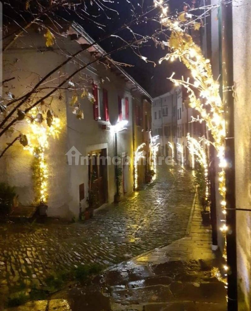 2 bedrooms Castles in Berceto, Italy No. 73262