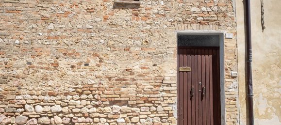 Casa de 6 habitaciónes en Montefalco, Italy No. 131268 3