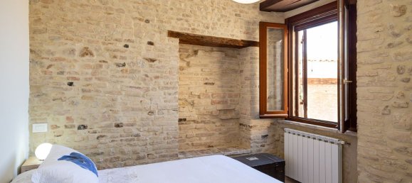 Casa de 6 habitaciónes en Montefalco, Italy No. 131268 13