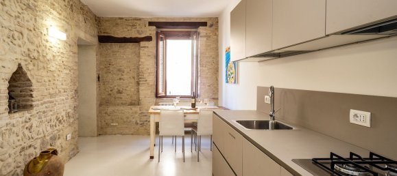 Casa de 6 habitaciónes en Montefalco, Italy No. 131268 18