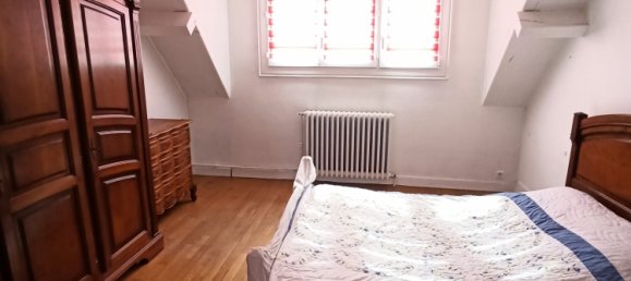 5 bedrooms House in Dreux, France No. 251259 15