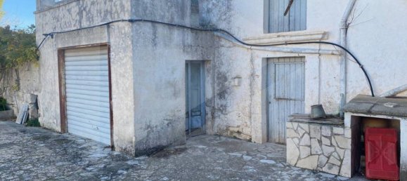 9 rooms House in Castellana Grotte, Italy No. 23493 5