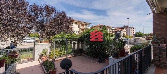 4 rooms House in Trecate, Italy No. 307114 36