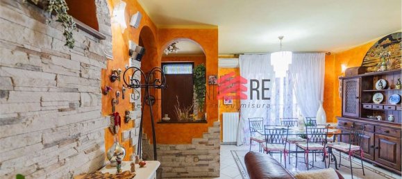 4 rooms House in Trecate, Italy No. 307114 31