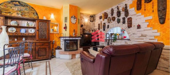 4 rooms House in Trecate, Italy No. 307114 6