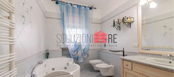 4 rooms House in Trecate, Italy No. 307114 11