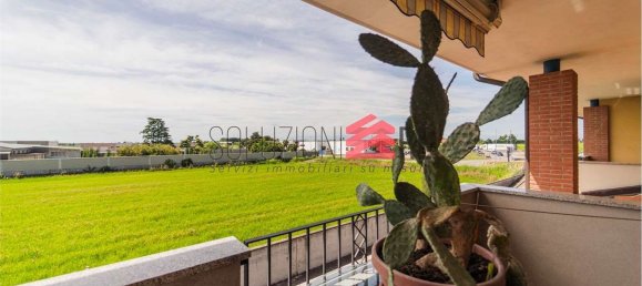 4 rooms House in Trecate, Italy No. 307114 21