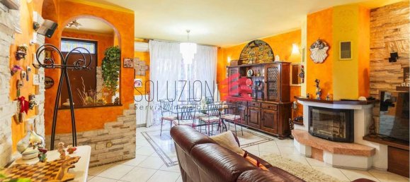 4 rooms House in Trecate, Italy No. 307114 5