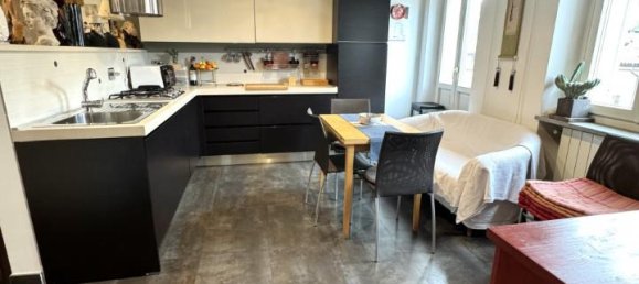 3 rooms Apartment in Turin, Italy No. 232635 3