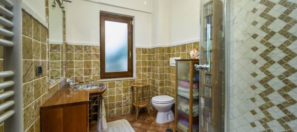 5 rooms House in Rome, Italy No. 13864 13