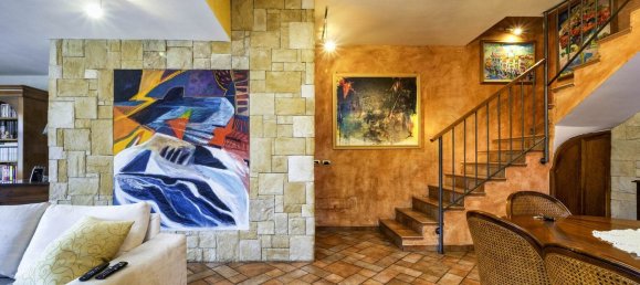 5 rooms House in Rome, Italy No. 13864 8