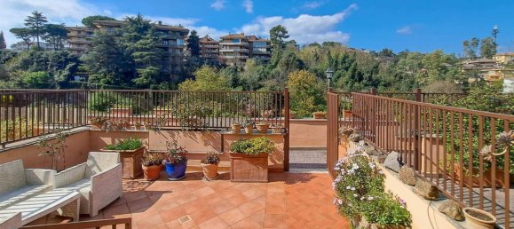 5 rooms House in Rome, Italy No. 13864 3