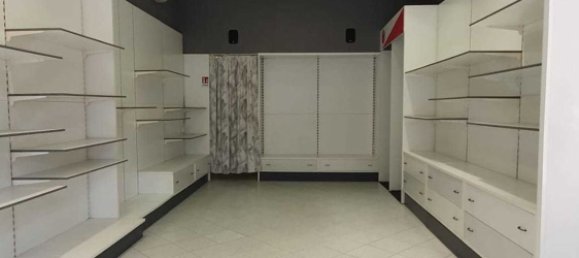 Gewerbliche Immobilie in Taggia, Italy 43m², Nr. 138250 8