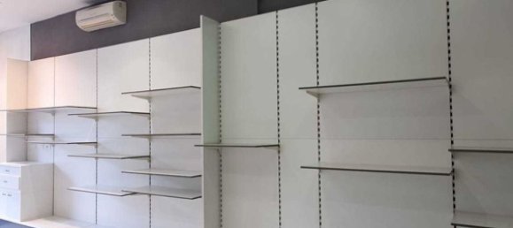 Gewerbliche Immobilie in Taggia, Italy 43m², Nr. 138250 6