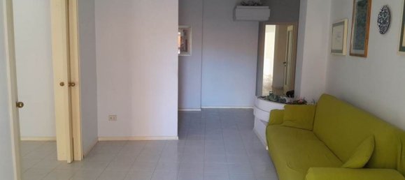 6 rooms Apartment in Cagliari, Italy No. 16083 10
