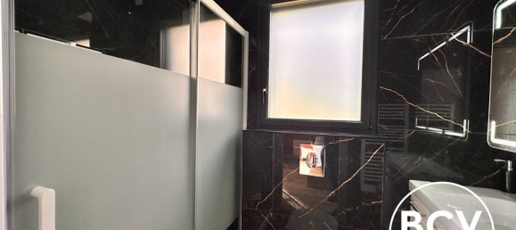 5 bedrooms House in Luisant, France No. 159673 12