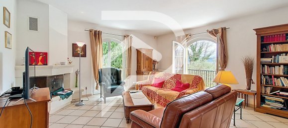 Casa de 5 dormitorios en Montelimar, France No. 199676 2