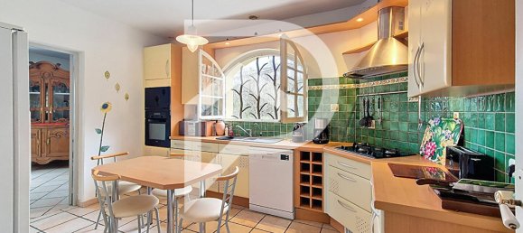 Casa de 5 dormitorios en Montelimar, France No. 199676 6