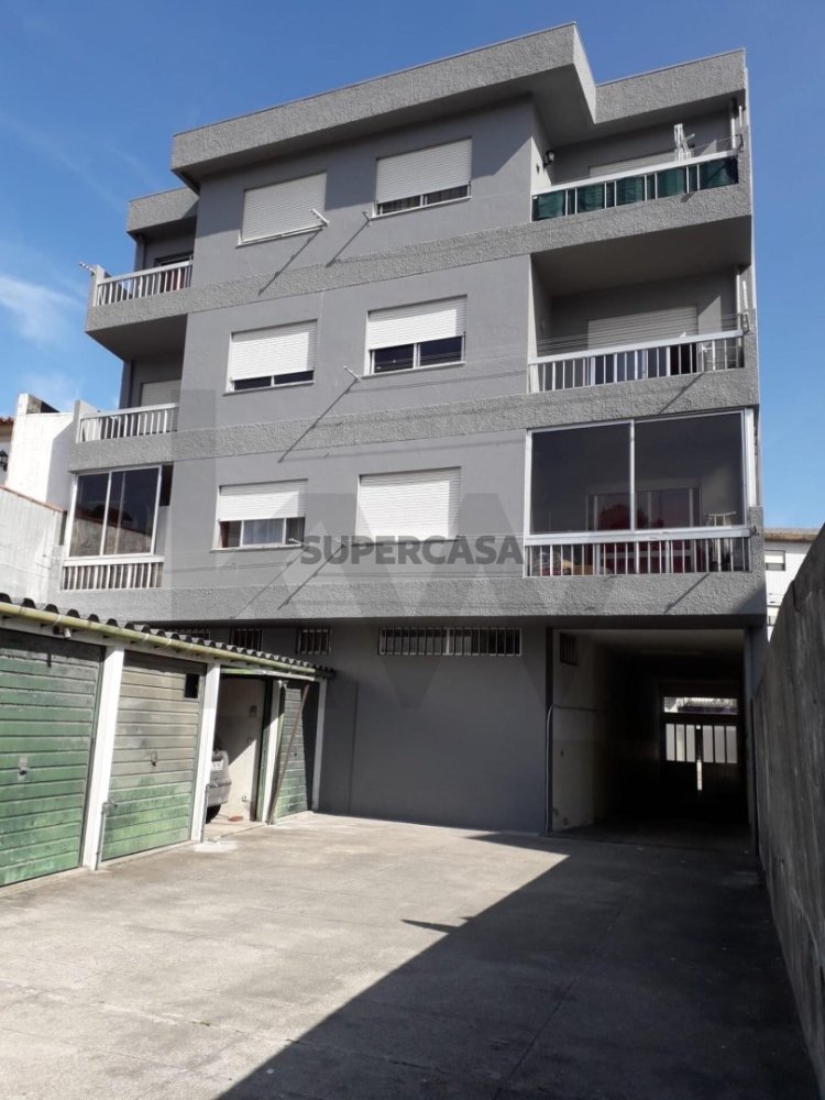 2 bedrooms Apartment in Moreira, Portugal No. 210706