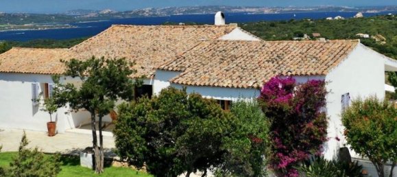 Villa de 4 dormitorios en Arzachena, Italy No. 64908 19