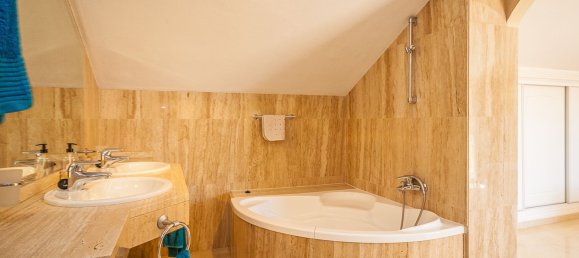 Пентхаус с 2 спальнями в Марбелья, Испания № 133831 13