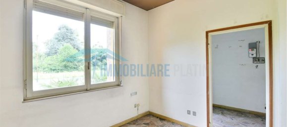 Bureau à Seveso, Italy 23m² No. 338384 11
