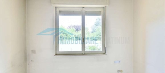 Bureau à Seveso, Italy 23m² No. 338384 13