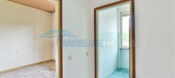 Bureau à Seveso, Italy 23m² No. 338384 9